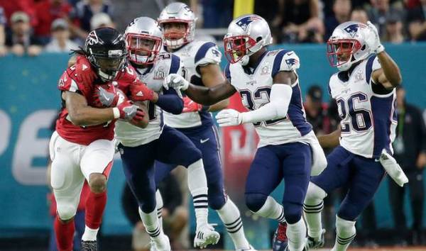nfl 世界杯，世界杯和nfl哪个赚钱