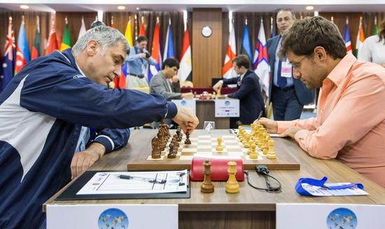 国象世界杯半决赛？第一个杀入国象世界杯决赛的中国棋手是谁