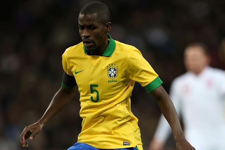 世界杯最低前锋是谁 世界杯球员身价最低的是谁 世界杯最低前锋是谁 世界杯球员身价最低的是谁