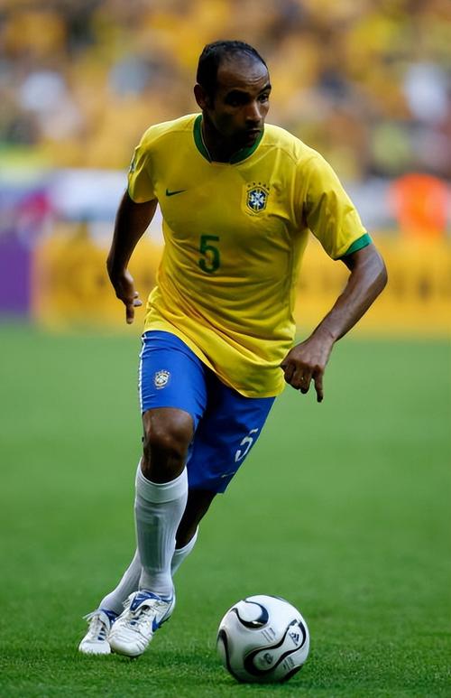 奇怪世界杯(世界杯最厉害的球星)