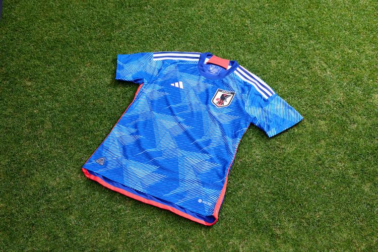 世界杯 球服，2022世界杯赛小组赛怎么分主客场球服呢