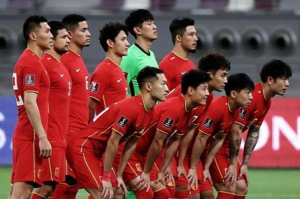 国足阿曼世界杯出线(国足能否赢下阿曼,获得出线机会)