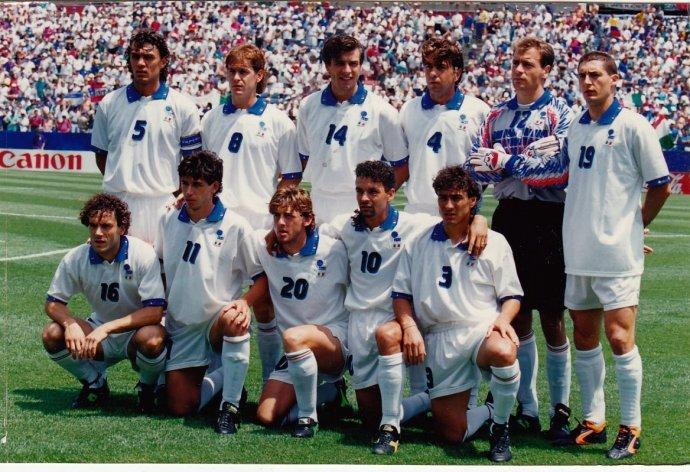 世界杯中的外语(98年法国世界杯主题曲中有多少种语言) 世界杯中的外语(98年法国世界杯主题曲中有多少种语言)