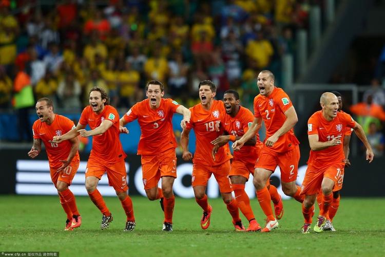 世界杯巴西男篮直播(今晚10点的世界杯巴西对荷兰在哪些频道直播)