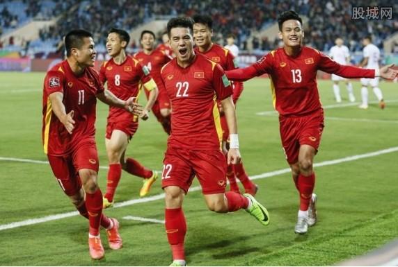 中国第几可以进世界杯，中国进世界杯是哪一年