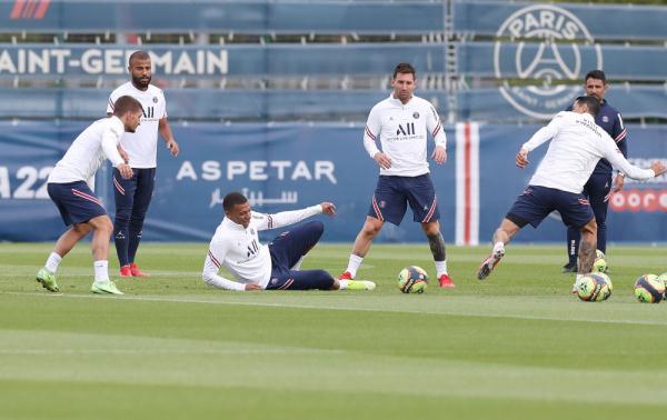 法甲联赛空场进行 法甲越位