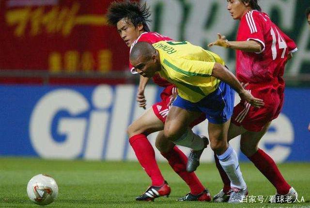 巴西世界杯2002进球，02年世界杯巴西对中国那几个球都是谁进的