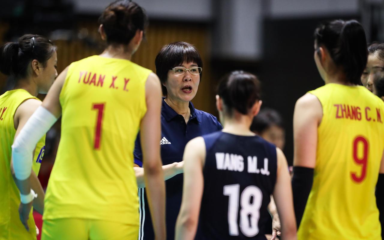 女排世界杯总决赛中国 郎平所在的中国女排哪一年获世界杯冠军