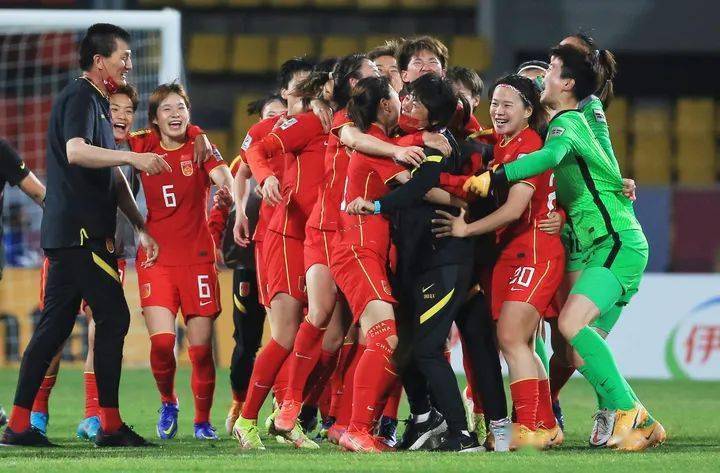 球迷评价女排世界杯？如何评价中国女足夺得亚洲杯冠军