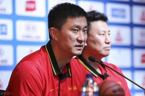 速滑世界杯中国男篮 你能简单介绍一下中国男篮主教练杜峰吗 速滑世界杯中国男篮 你能简单介绍一下中国男篮主教练杜峰吗