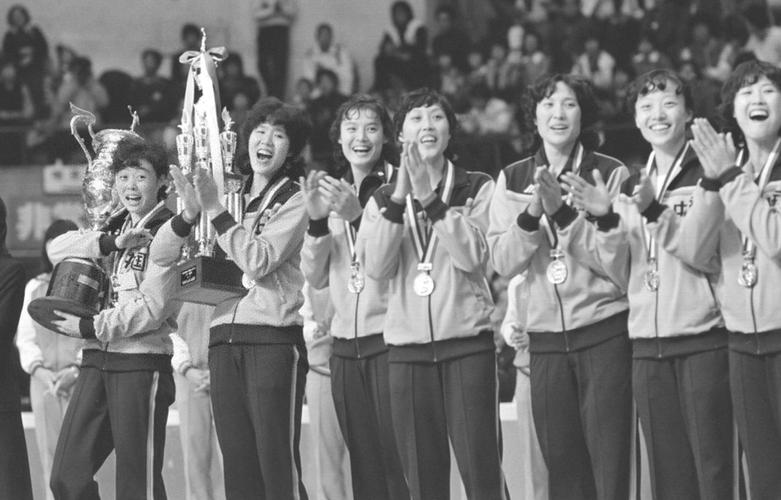 中国女排世界杯夺冠第一个？中国女排第一个世界冠军是哪一年