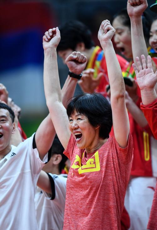 韩国女排世界杯郎平夺冠？郎平所在的中国女排哪一年获世界杯冠军