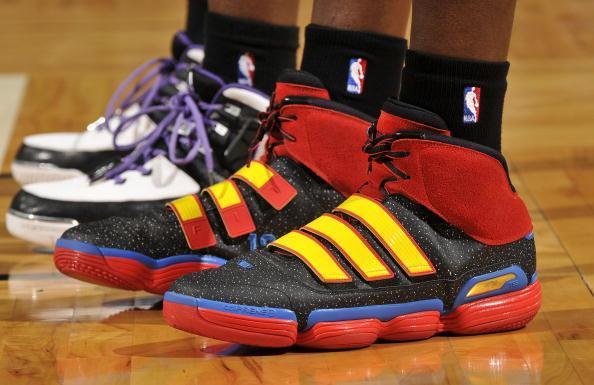 霍华德战靴,介绍一下霍华德御用战靴的特点 霍华德战靴,介绍一下霍华德御用战靴的特点