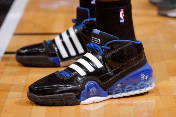 霍华德战靴,介绍一下霍华德御用战靴的特点 霍华德战靴,介绍一下霍华德御用战靴的特点